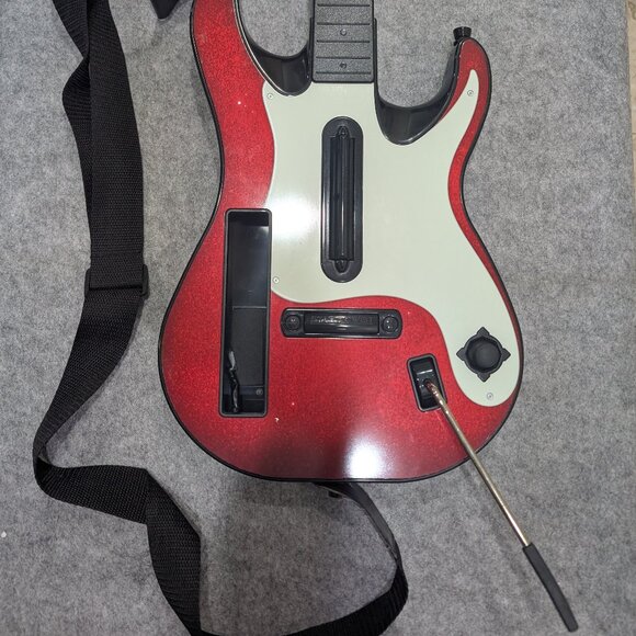 Nintendo Wii Guitar Hero Controller Red White 95911.805 - TESTED - Picture 2 of 10